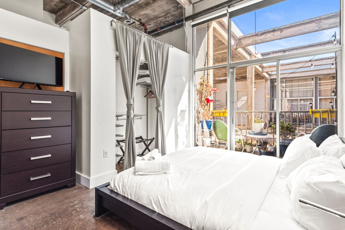 Pet Friendly | King Bed | Beltline Access photo 13