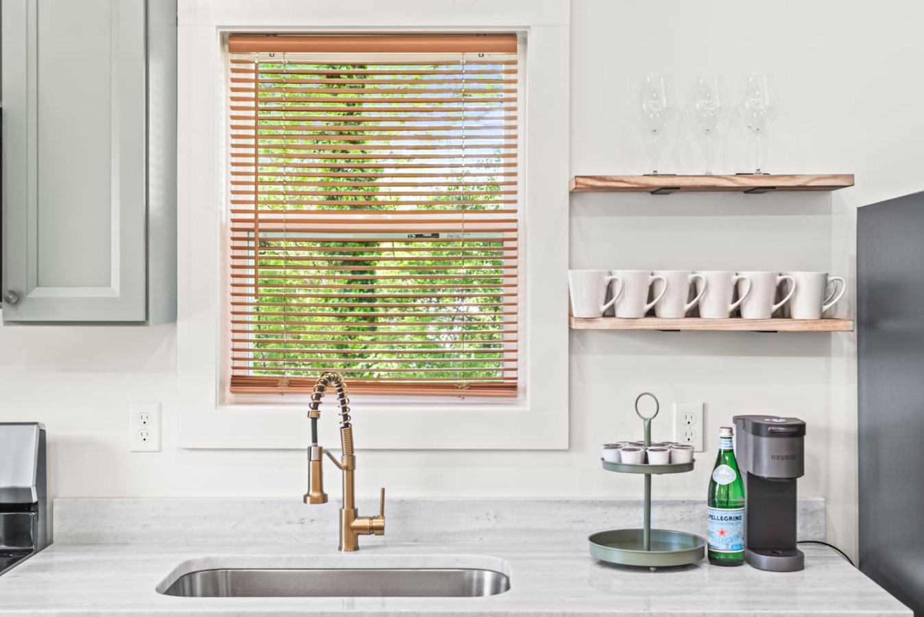 Hot Tub | Pet-Friendly | The Beacon Retreat photo 25