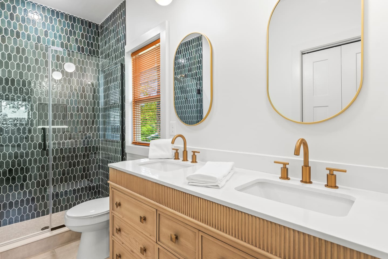 Hot Tub | Pet-Friendly | The Beacon Retreat photo 17