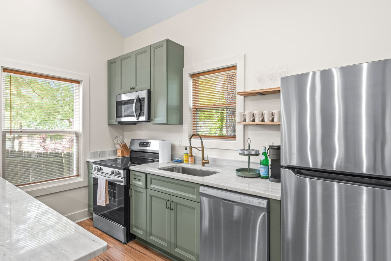 Hot Tub | Pet-Friendly | The Beacon Retreat photo 23