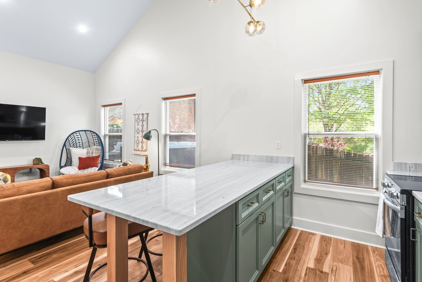 Hot Tub | Pet-Friendly | The Beacon Retreat photo 24