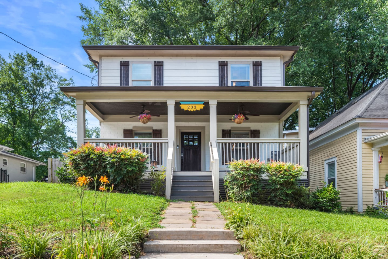 King Bed | Pet Friendly | Walk to the Zoo photo 4