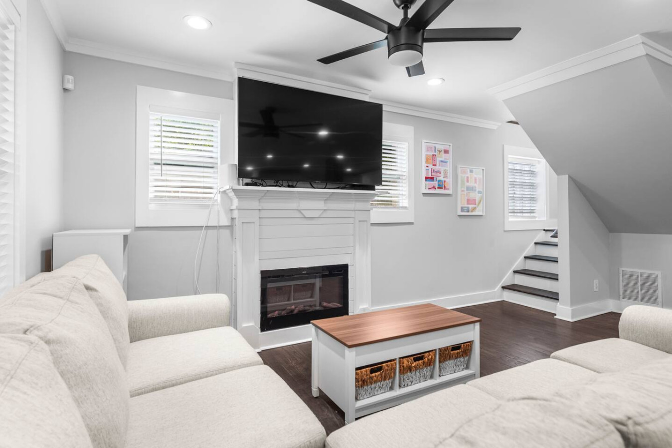 King Bed | Pet Friendly | Walk to the Zoo photo 6