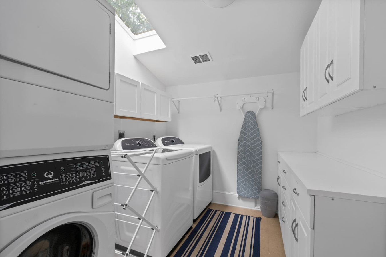 Hot Tub + Fire Pit + EV Charger | Walk Score 87 photo 45