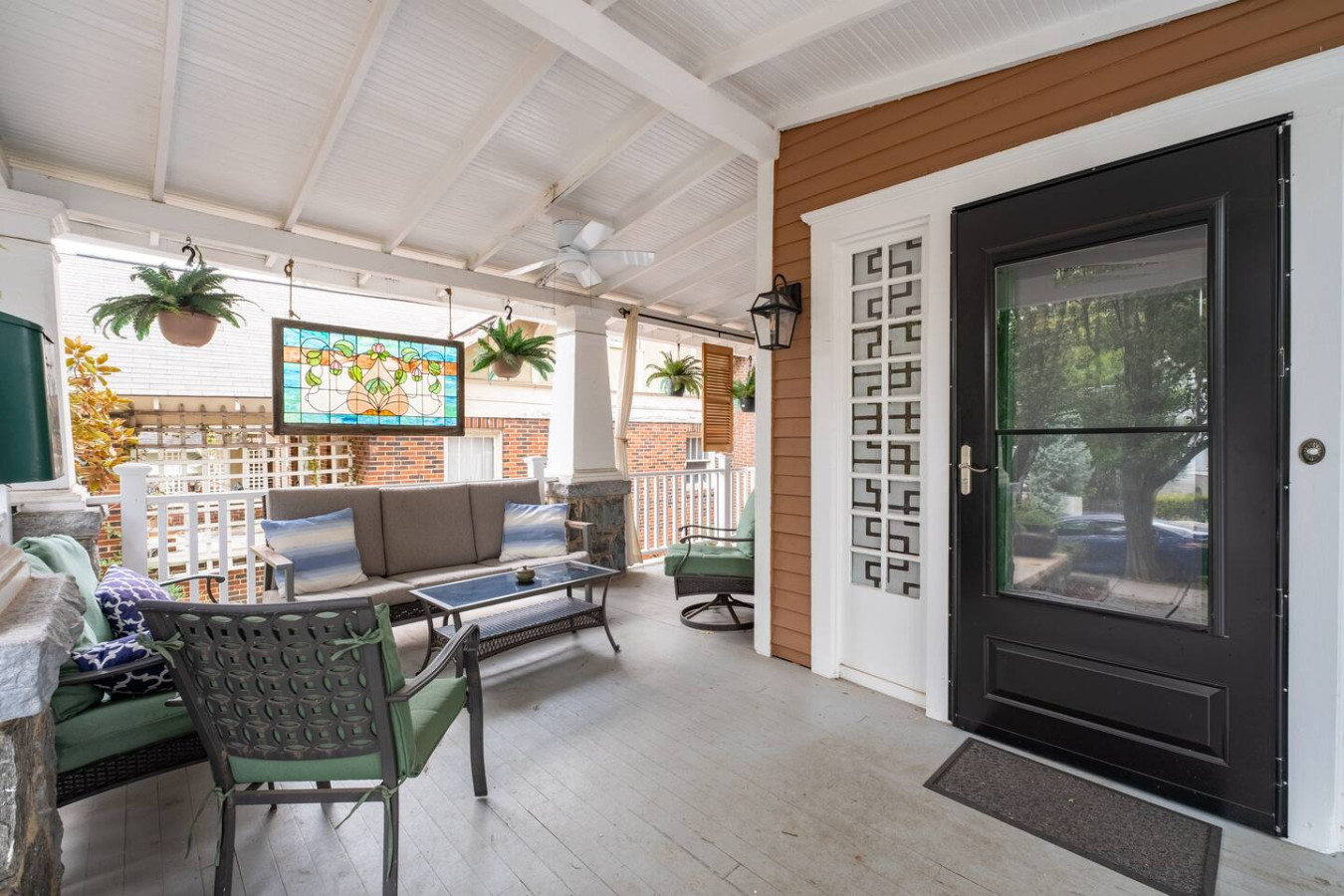 Hot Tub + Fire Pit + EV Charger | Walk Score 87 photo 9