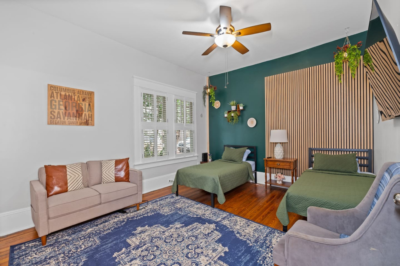 Hot Tub + Fire Pit + EV Charger | Walk Score 87 photo 3