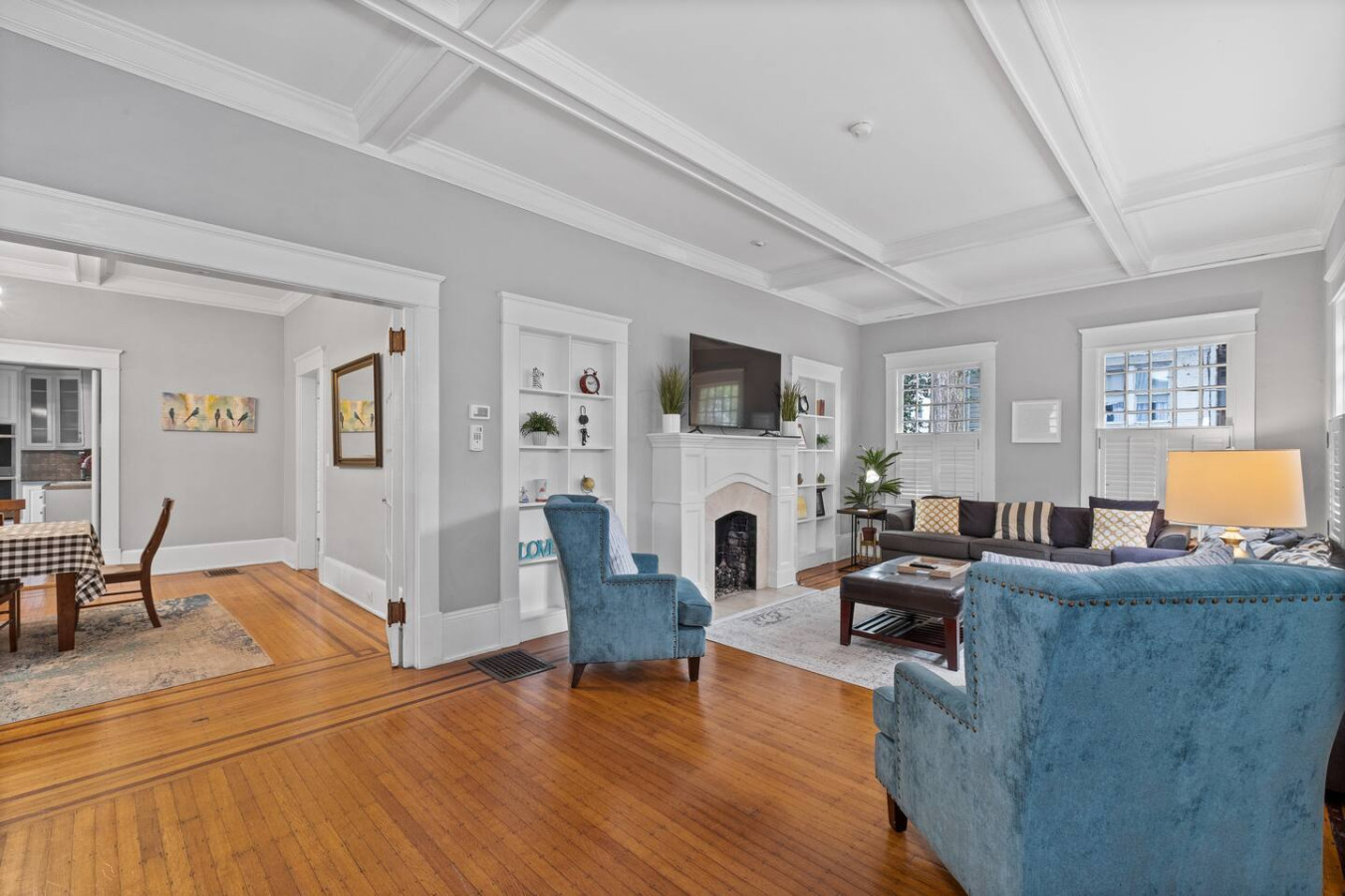 Hot Tub + Fire Pit + EV Charger | Walk Score 87 photo 18