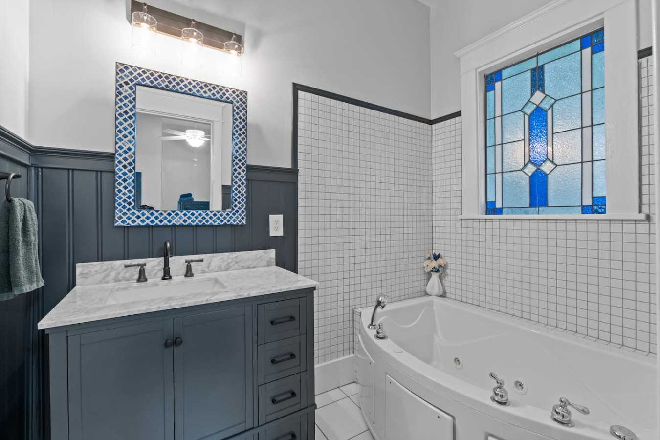 Hot Tub + Fire Pit + EV Charger | Walk Score 87 photo 29