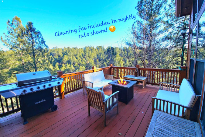 Upscale Family Cabin ~Fire Table ~Views ~Game Room ~Deck