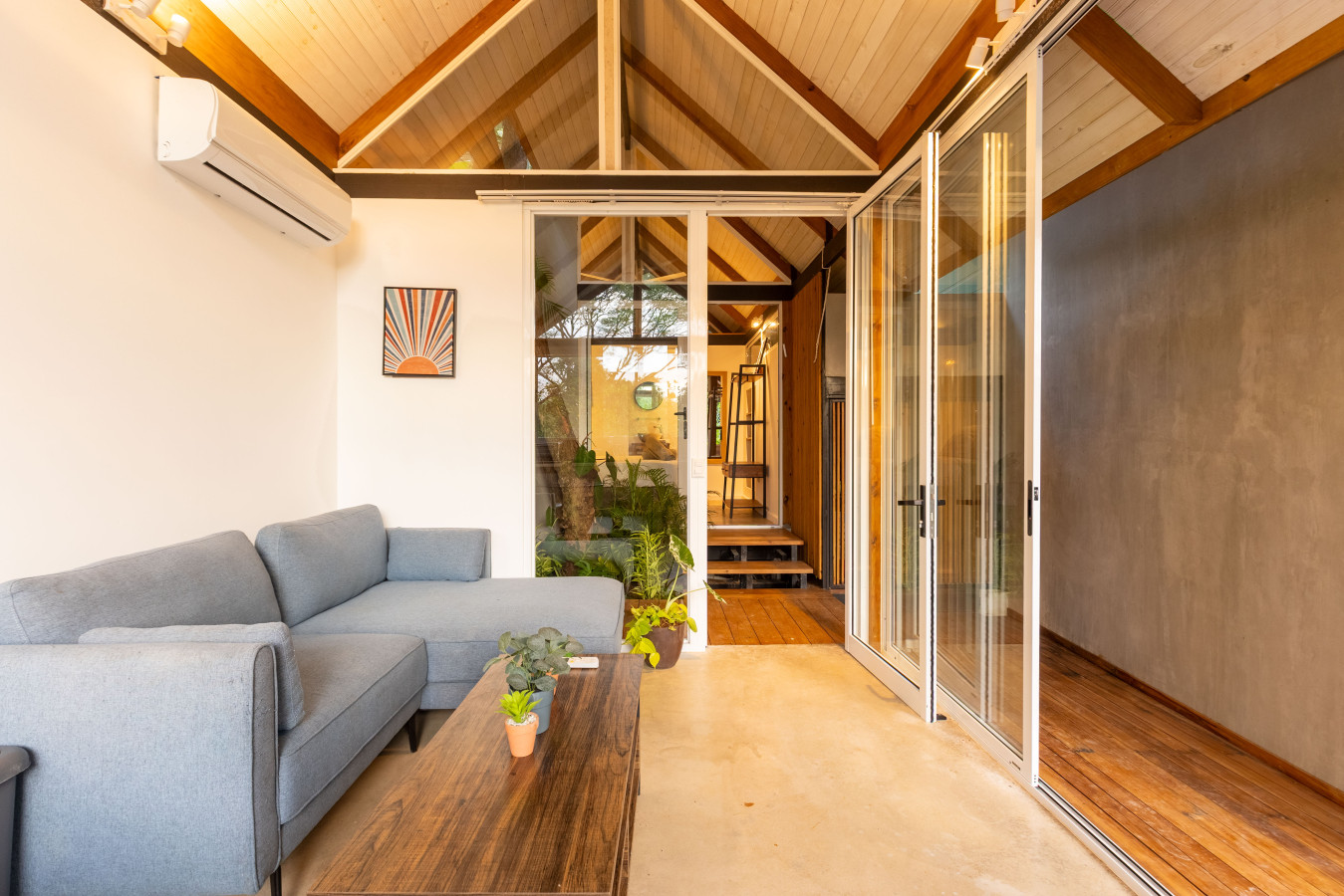 Casa Lumina: Cozy 1BR - property photo 8
