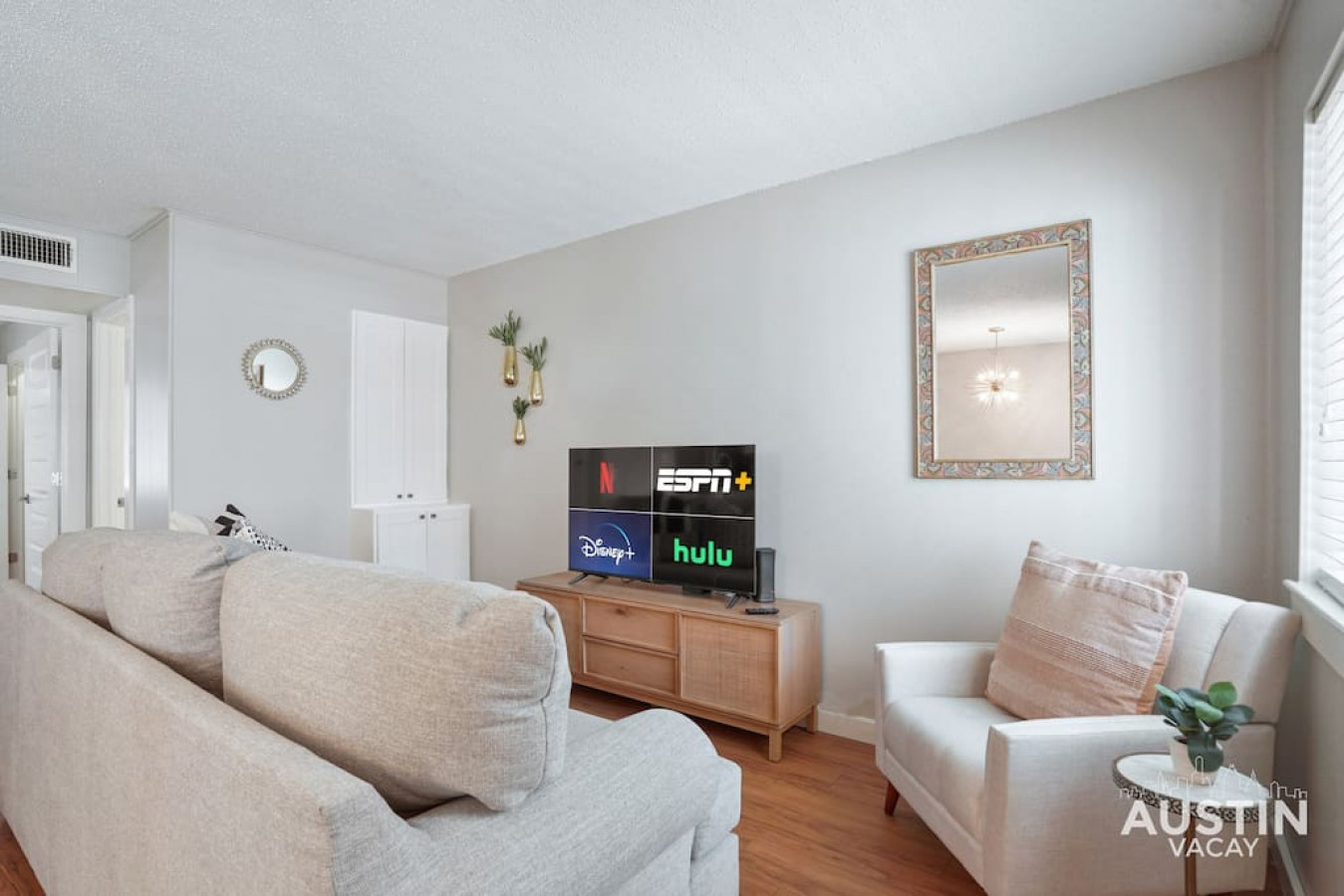 Cook + Gather Around In A Fully Equipped Apartment - Austin, TX