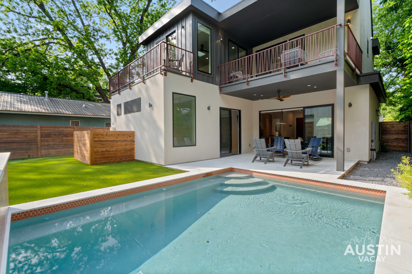 Walkable East Austin! Backyard Pool, Pet-friendly - Austin, TX