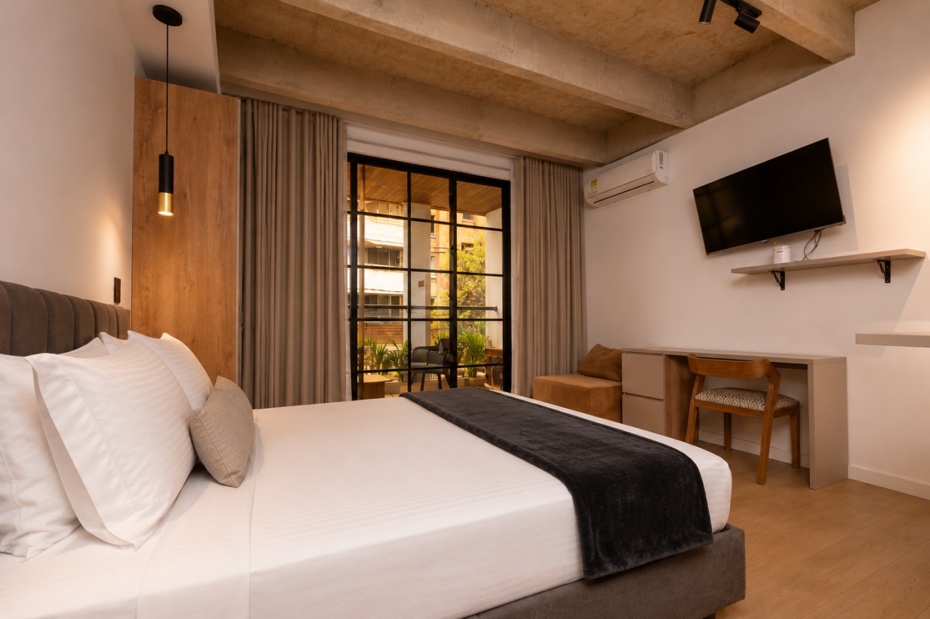 Opera 203 - Medellín, Colombia