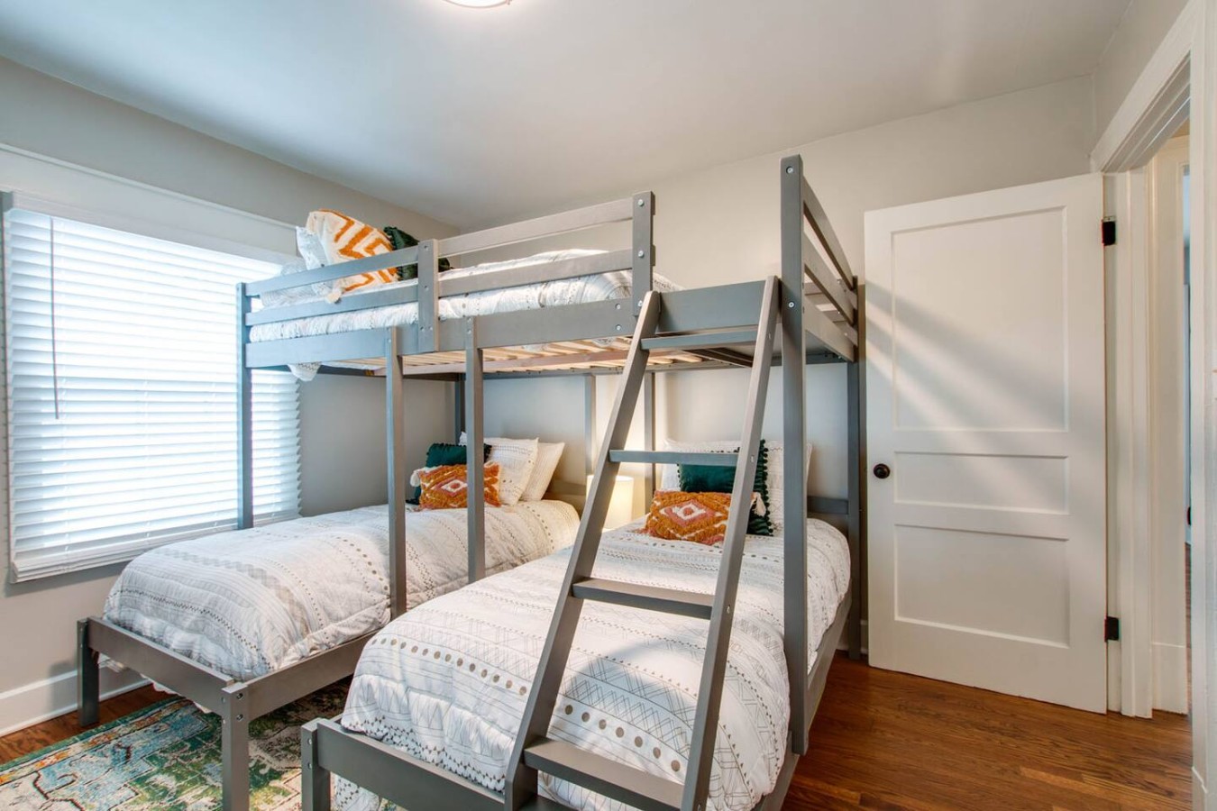 "The Leaf Lodge had everything we needed for our trip to Murfreesboro. There was room for us to spread out and visit with family and the kids loved the bunk room. Lots of restaurants within a short drive. The deck was great" Erica 2022