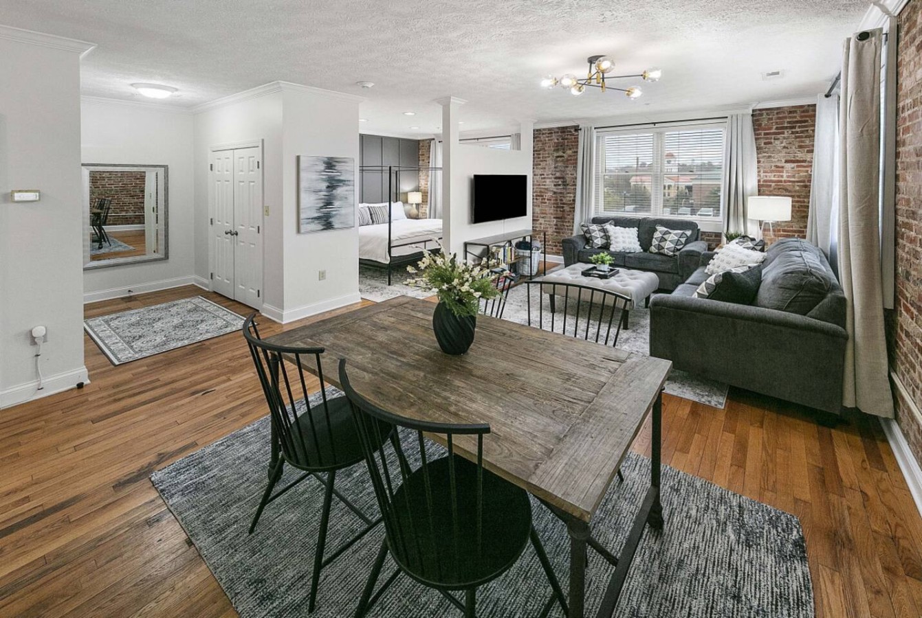 LOFT 2