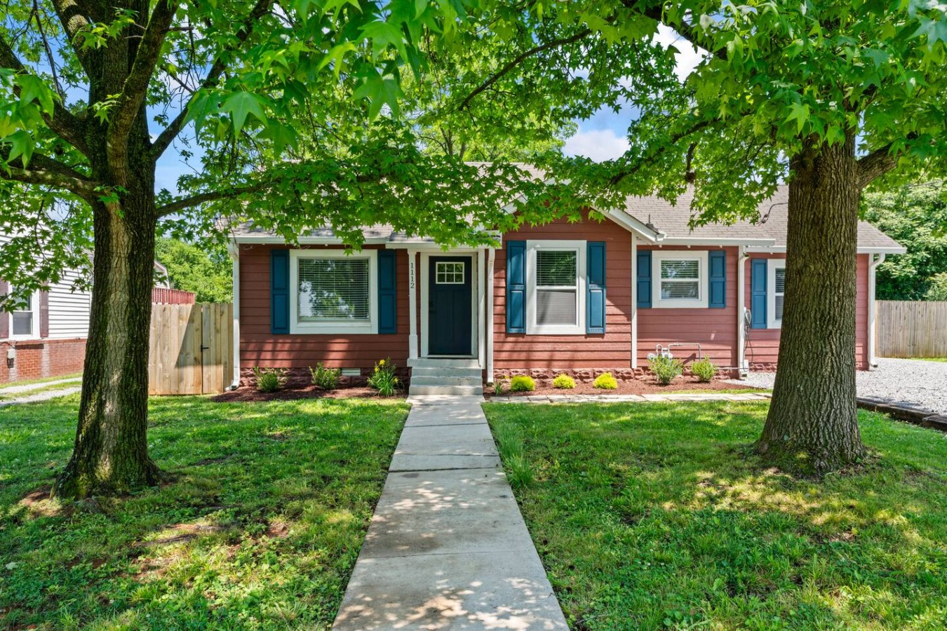 Welcome home! Spacious 3-bedroom retreat with fenced yard near MTSU