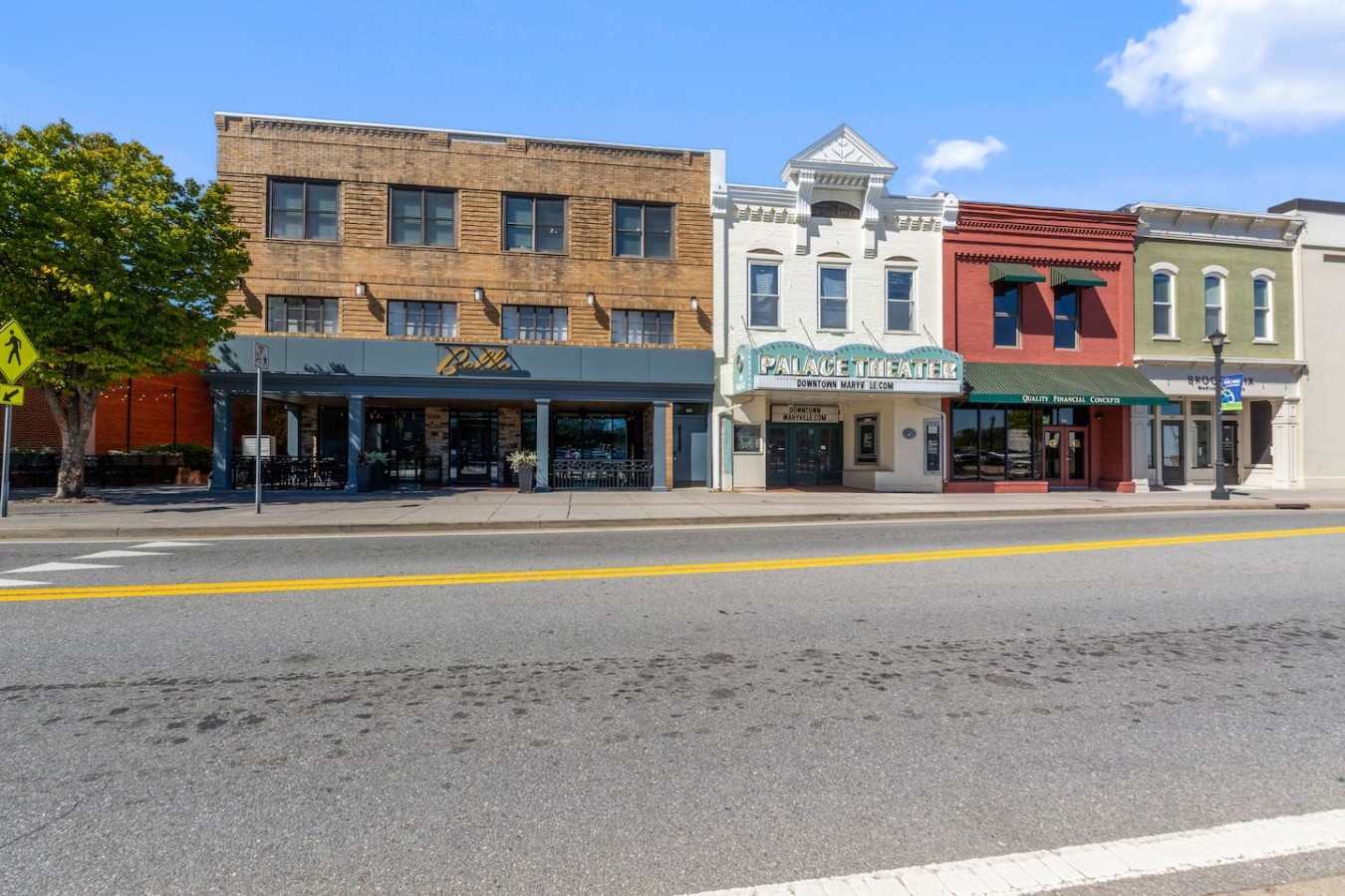 Broadway Avenue in downtown Maryville is full of charm, with a variety of restaurants, including Bella, and boutique shops just steps from your door. Enjoy the local atmosphere and explore everything this vibrant street has to offer.