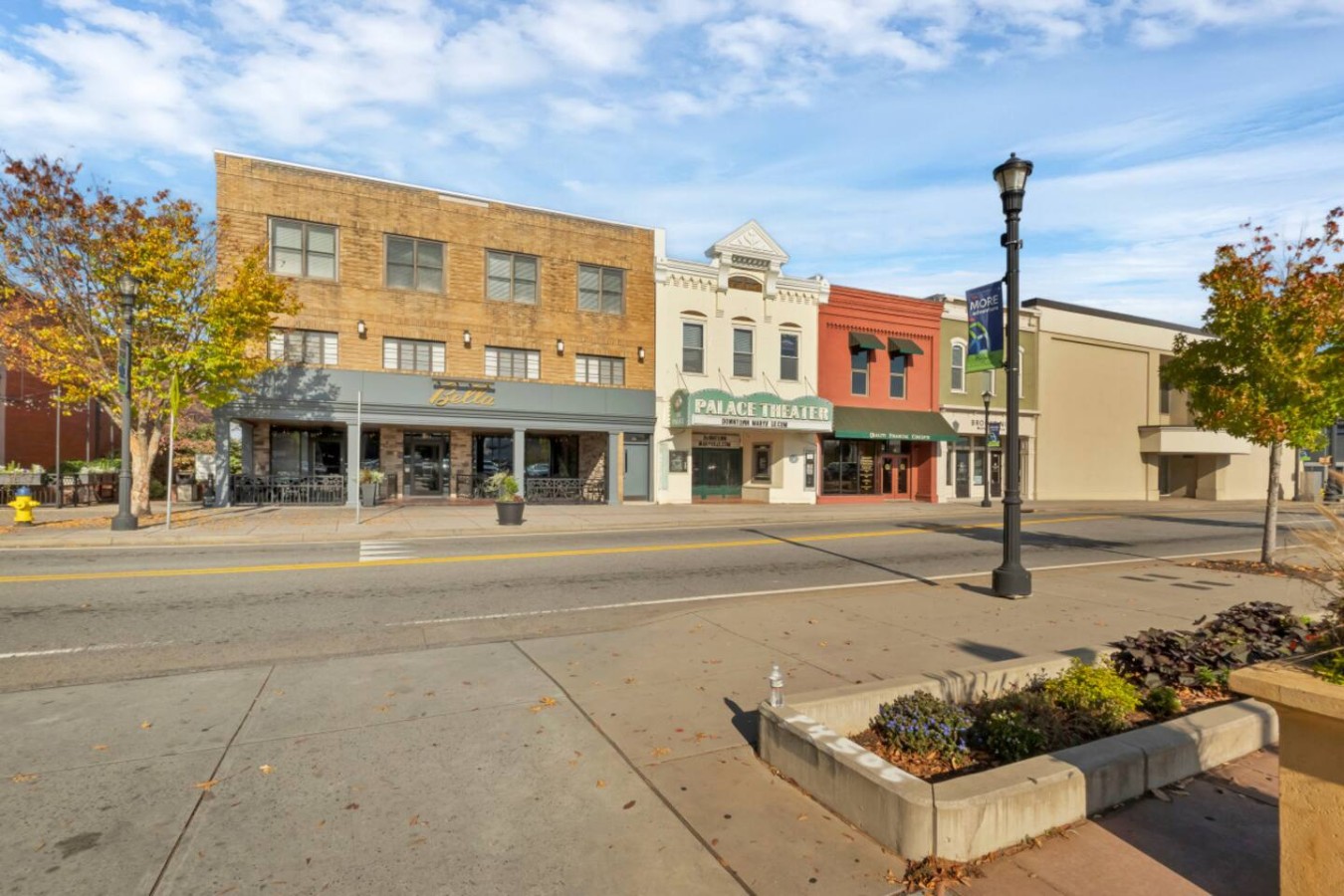Charming downtown area with local shops, restaurants, and the historic Palace Theater. Our door is the gray door between Bella and the Palace Theater, offering walkable access to dining, entertainment, and small-town charm.