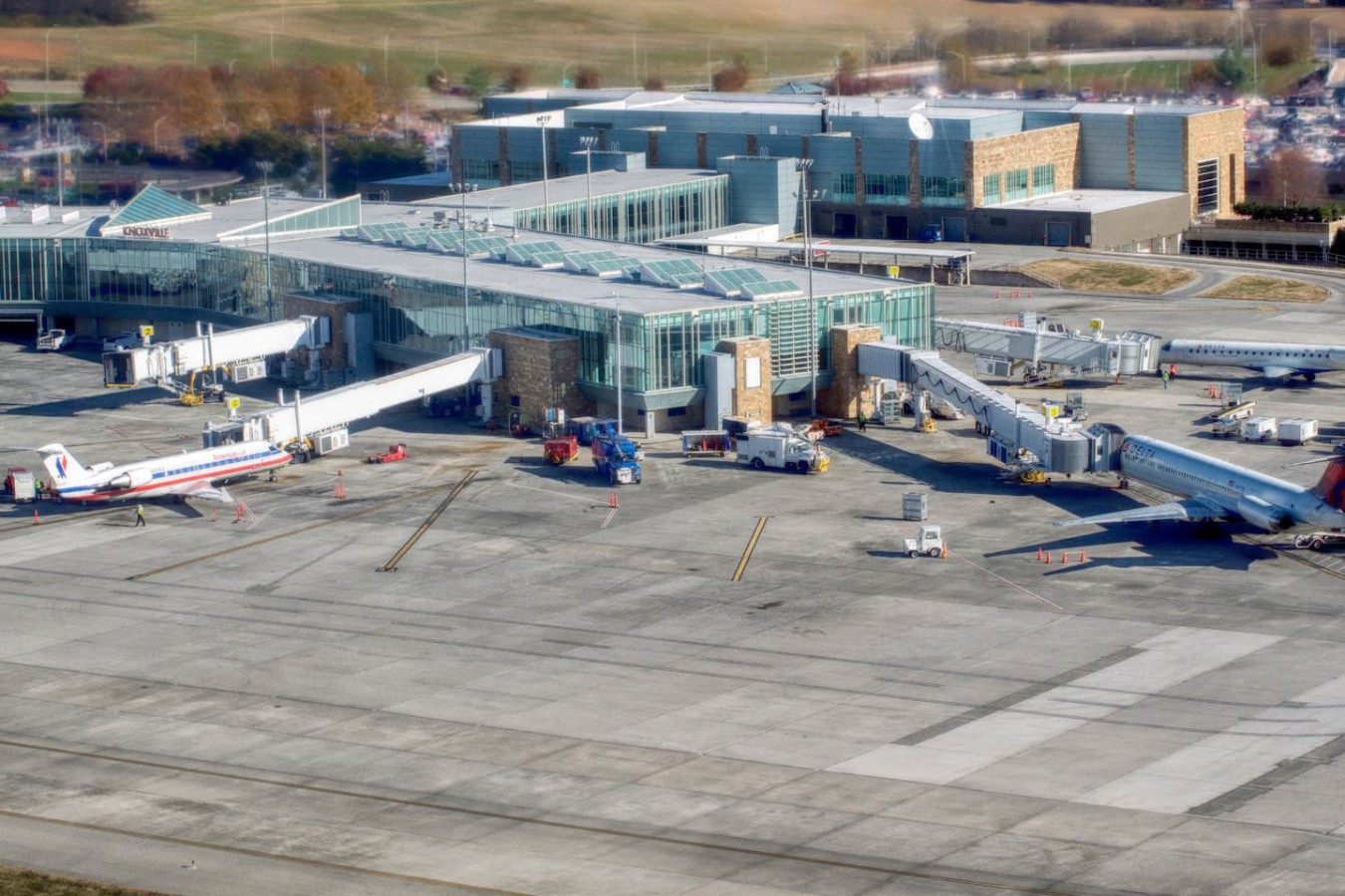 McGhee Tyson Airport – Only 8 Minutes Away!
Enjoy quick and easy access to your flights without the hassle.