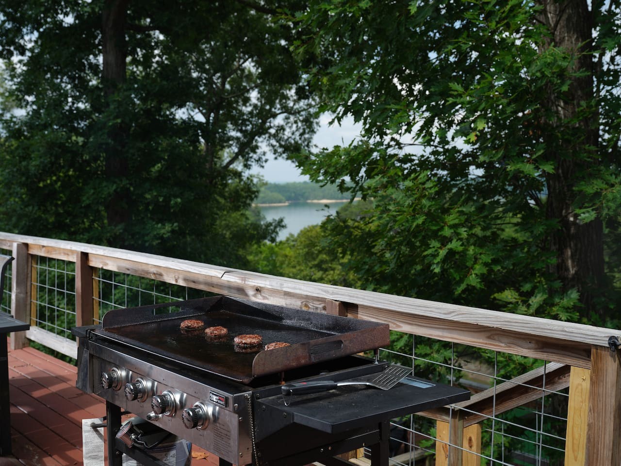 Grill available to use!