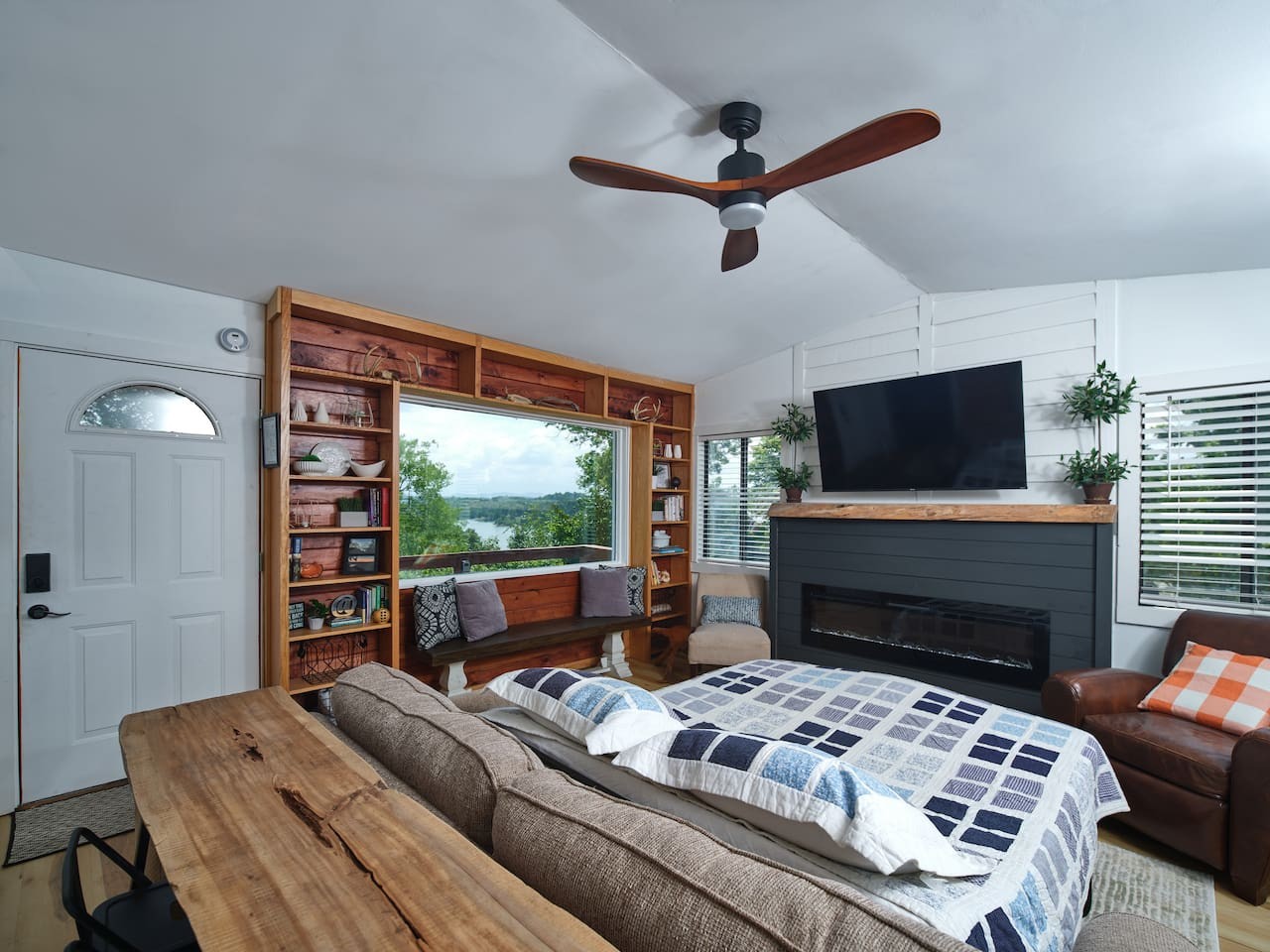 Linens are in the bedroom closet. This is a full size bed/sleeper sofa.