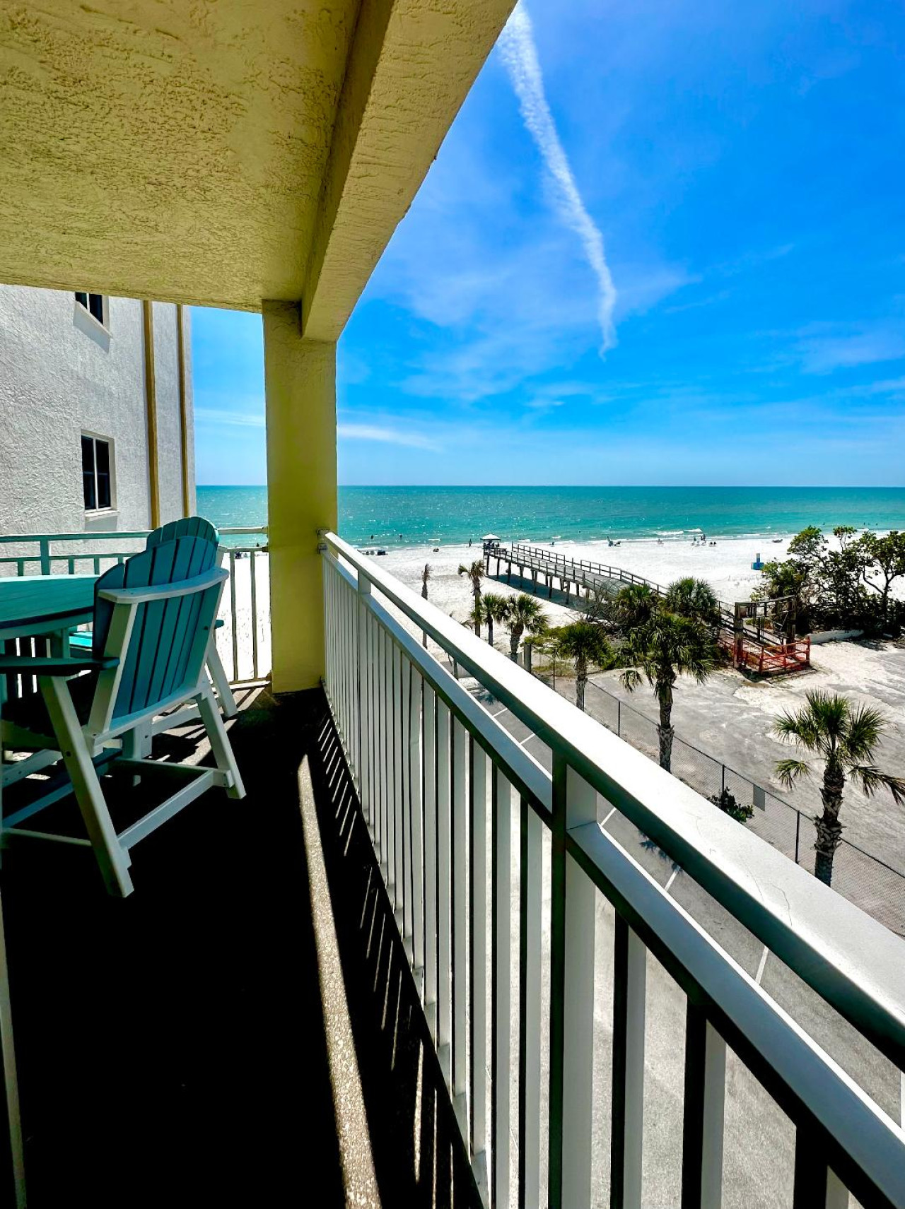 🌅 Catch Every Sunset from a Large Wraparound Balcony 2