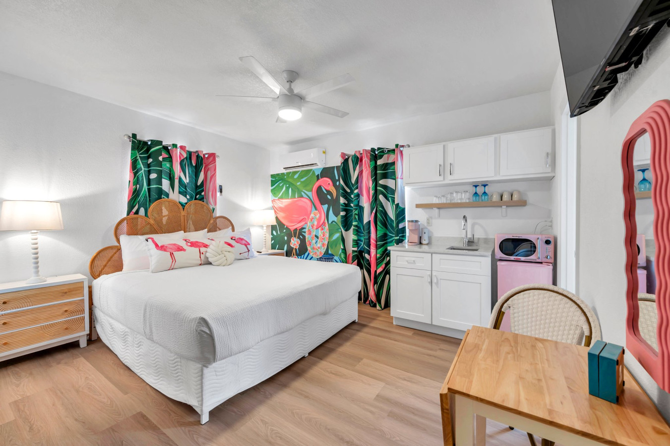 Salt Water Suites - #14 The Combo 5