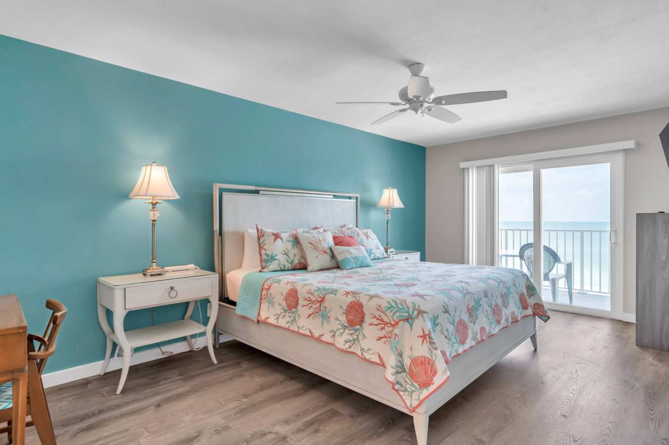 Sea Gate #304 Direct beachfront bliss! 4
