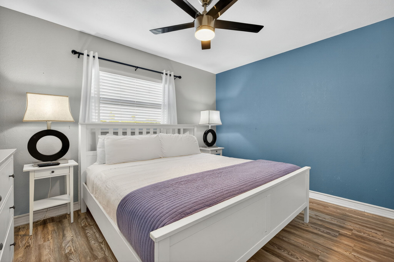 Sunset Beach Suites #8 3