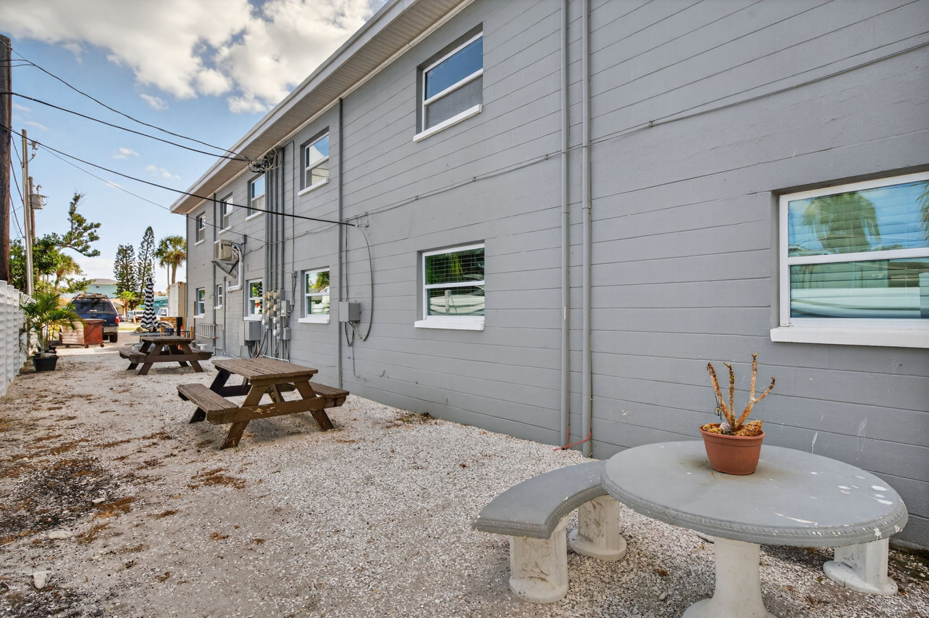 Sunset Beach Suites #8 4