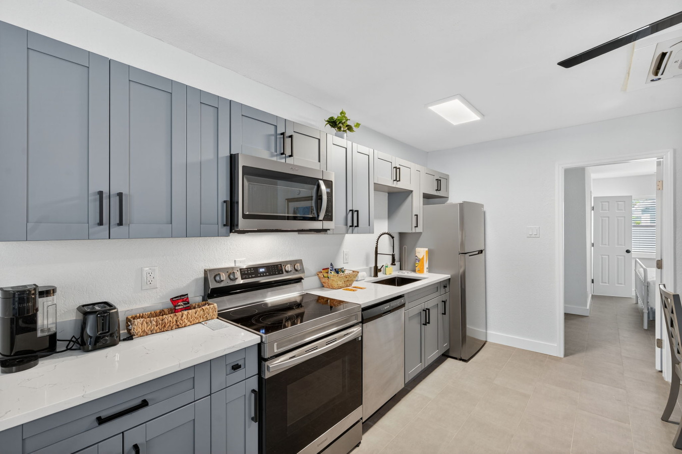 Park Shores Suites #3 5
