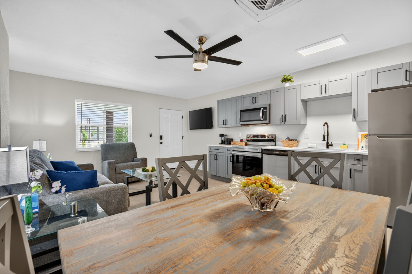 Park Shores Suites #3 6