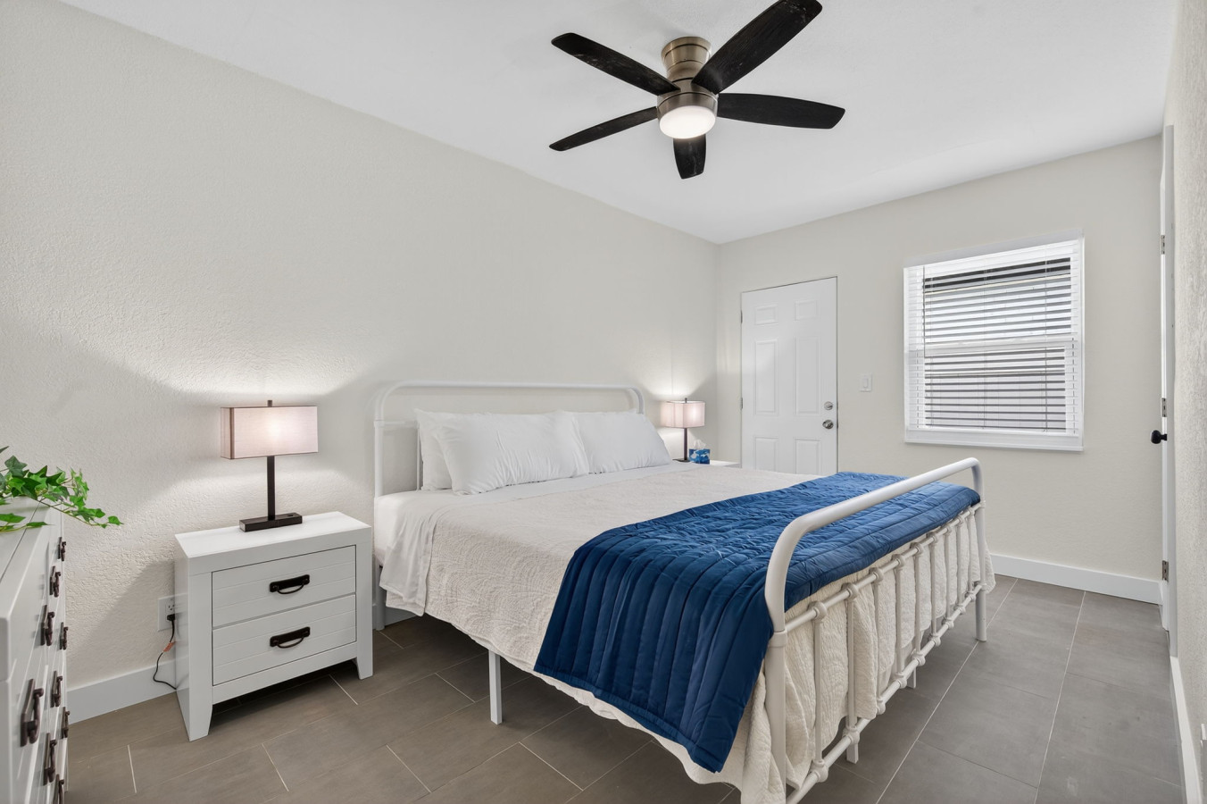 Park Shore Suites #8 3