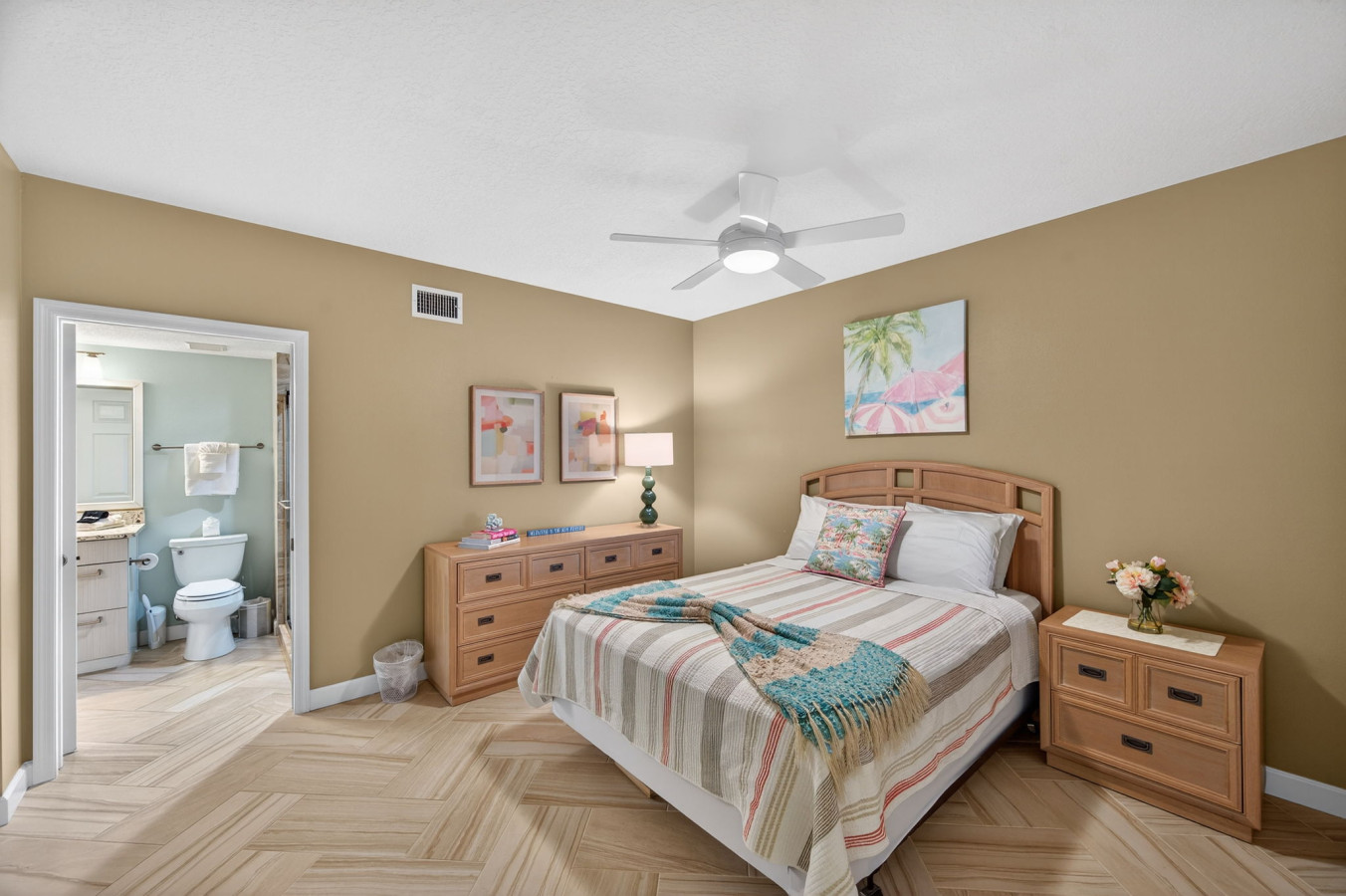 The Tides Beach Club #753 4