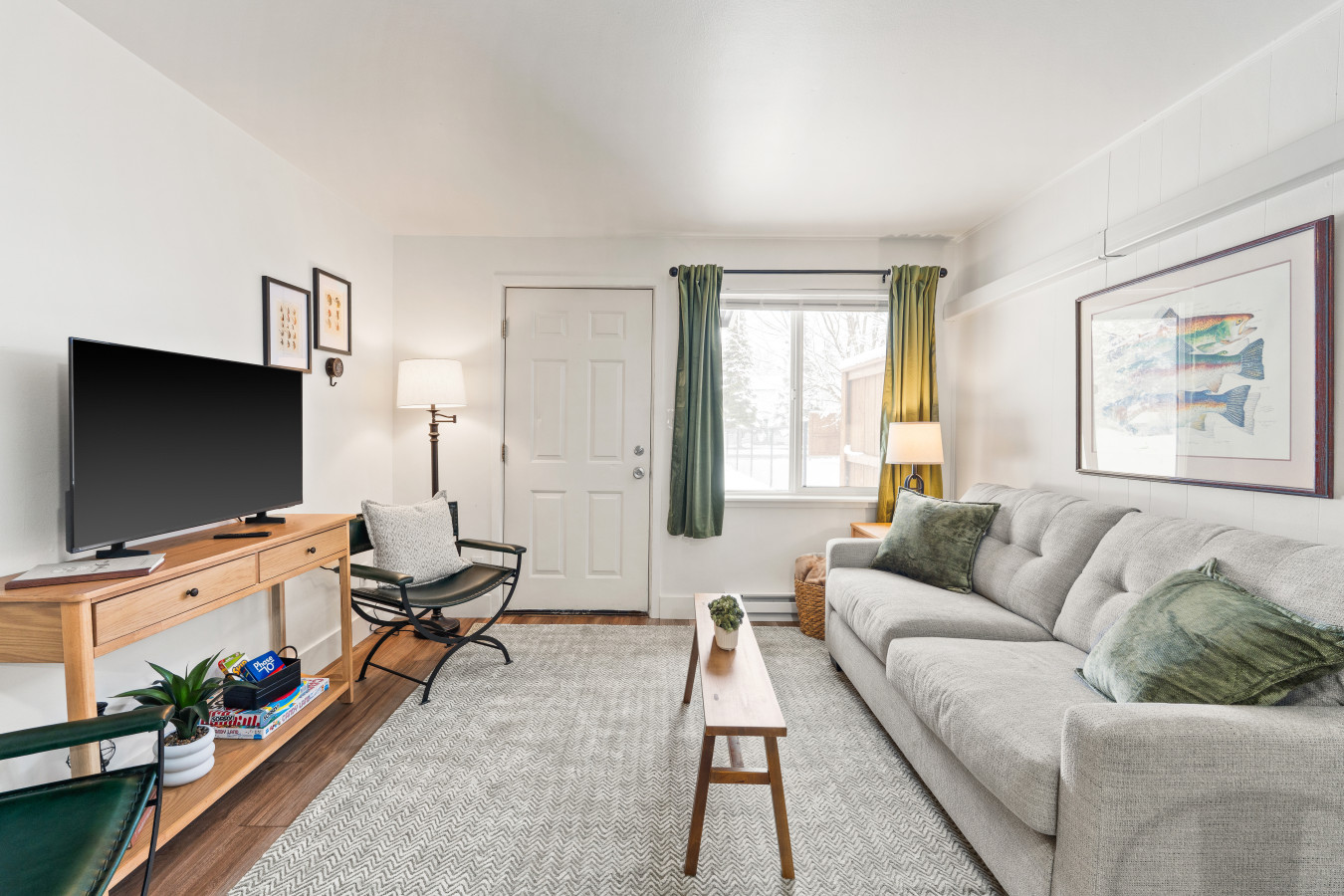 Featured Property Family-Friendly Apt Near Glacier w/ Pickleball