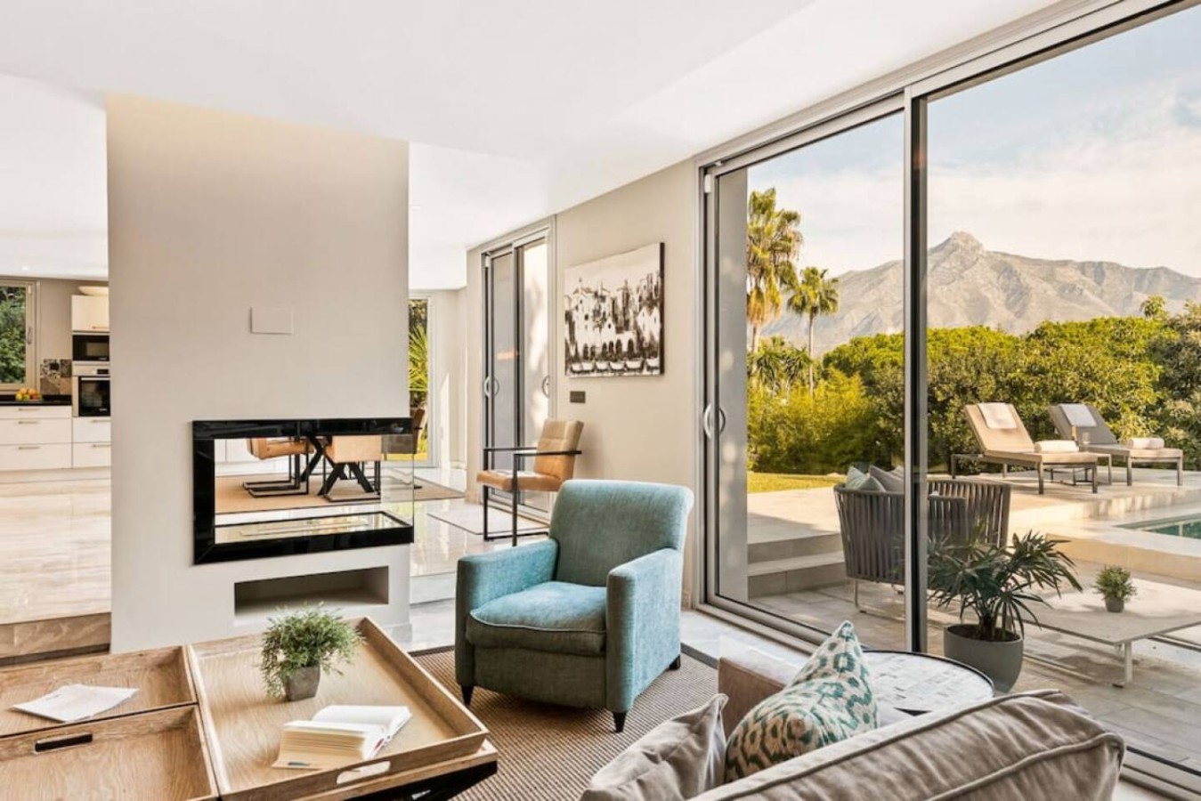 3-Bedroom Villa With Pool and Mountain View