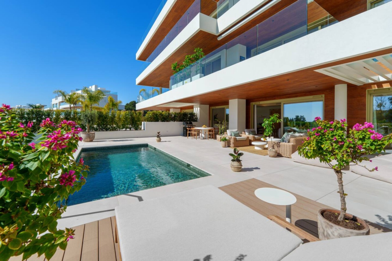 Benalus Duplex with Private Pool in Golden Mile.