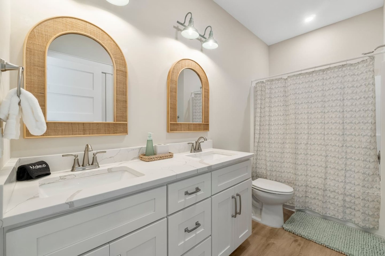 4BDR~Luxury Beach House l Pool l Steps 2 PCB Beach