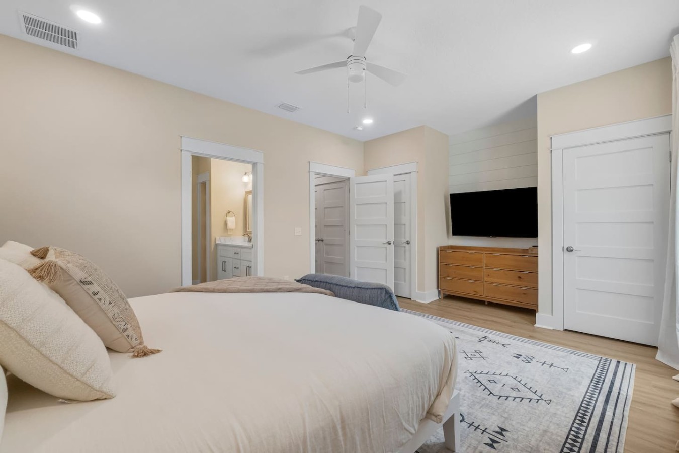 4BDR~Luxury Beach House l Pool l Steps 2 PCB Beach