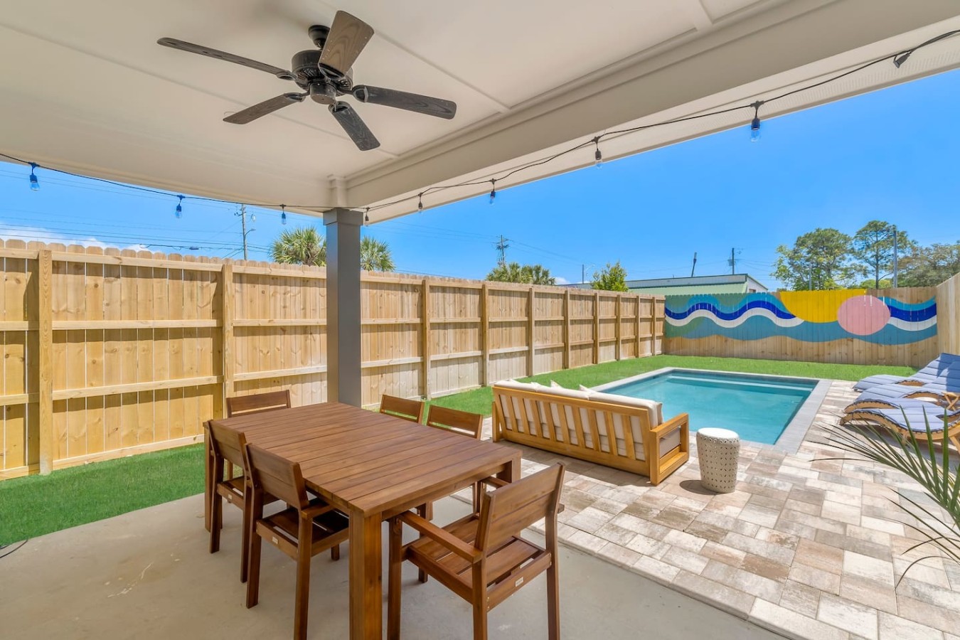 8BDR - Luxury Home l Steps from Ocean l 2 Pools