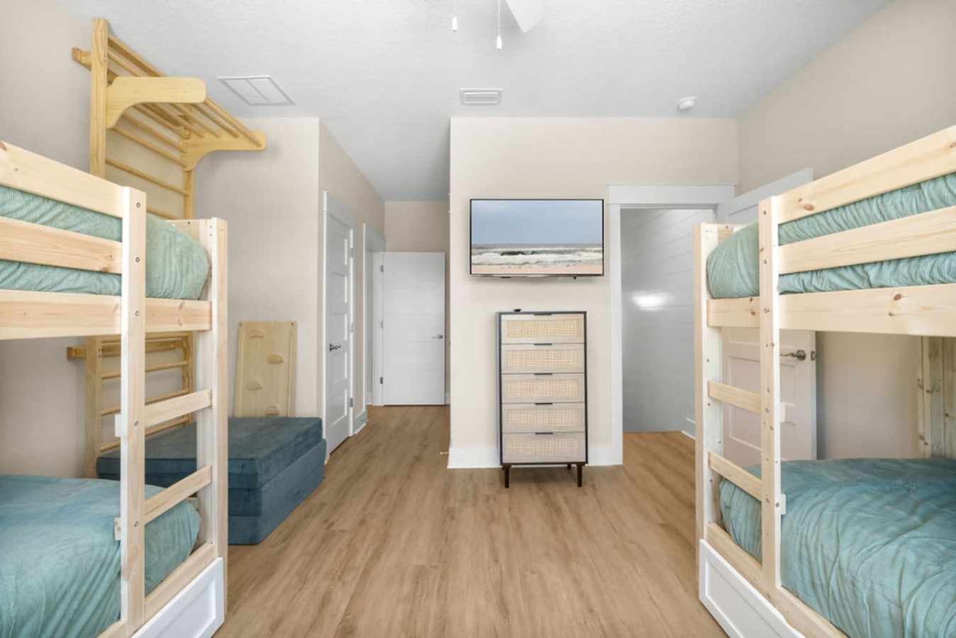 4BDR~Luxury Beach Home l Steps 2 Panama City Beach