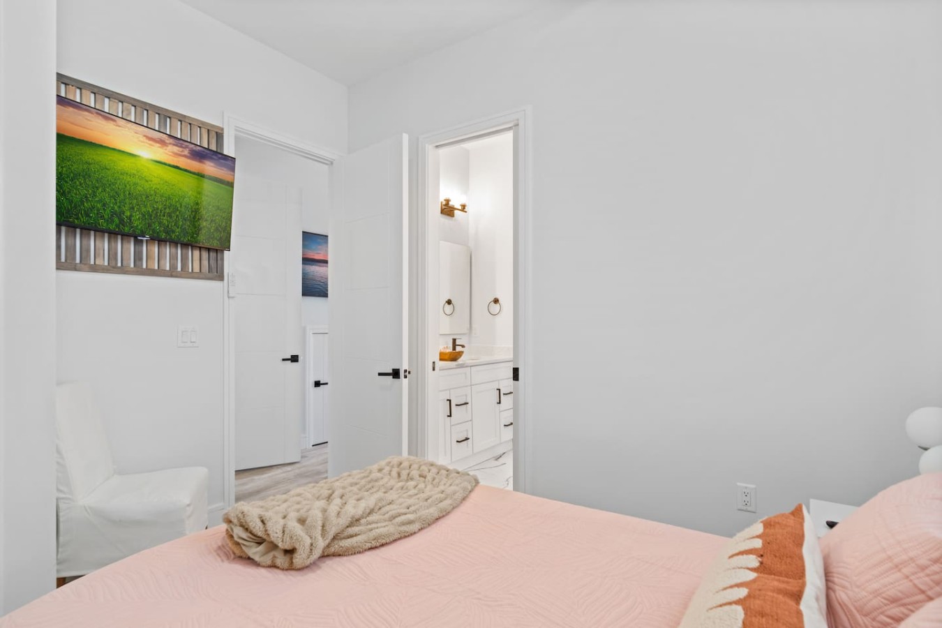 Luxury Retreat with Private Pool l Sleeps 28
