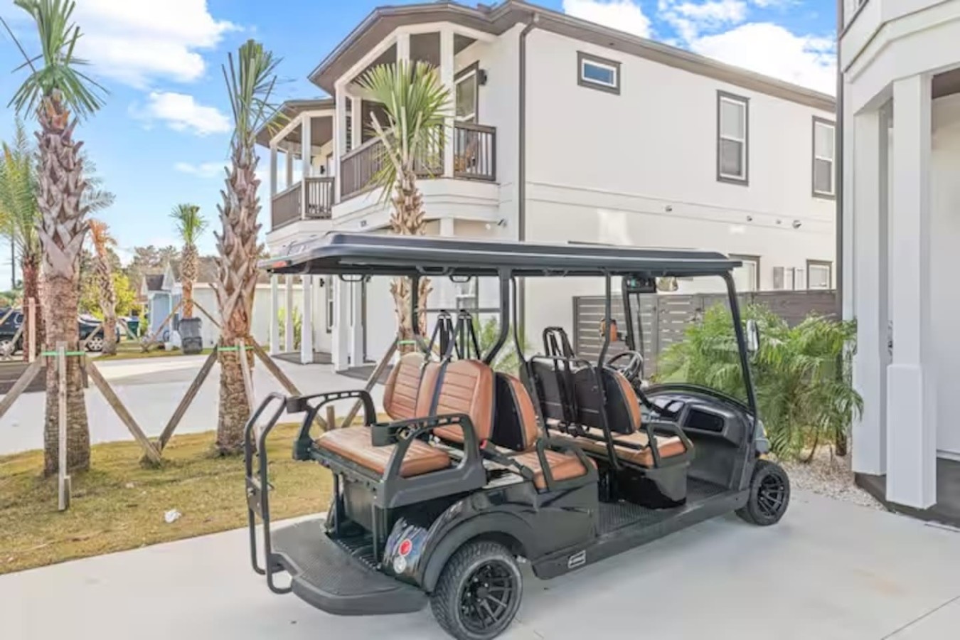 Luxury Retreat with Private Pool l Sleeps 28