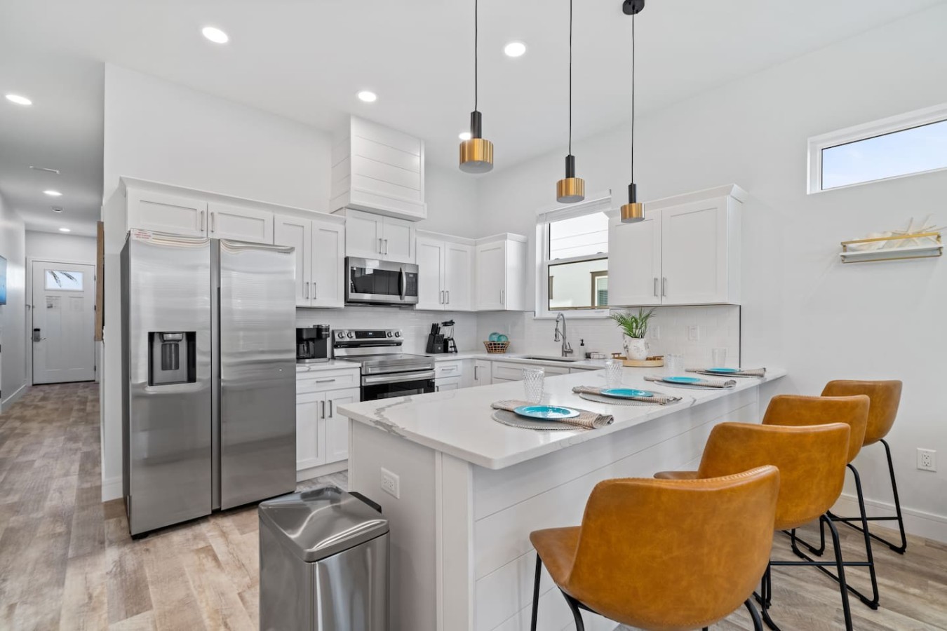 Luxury 5-Bedroom Duplex with Pool