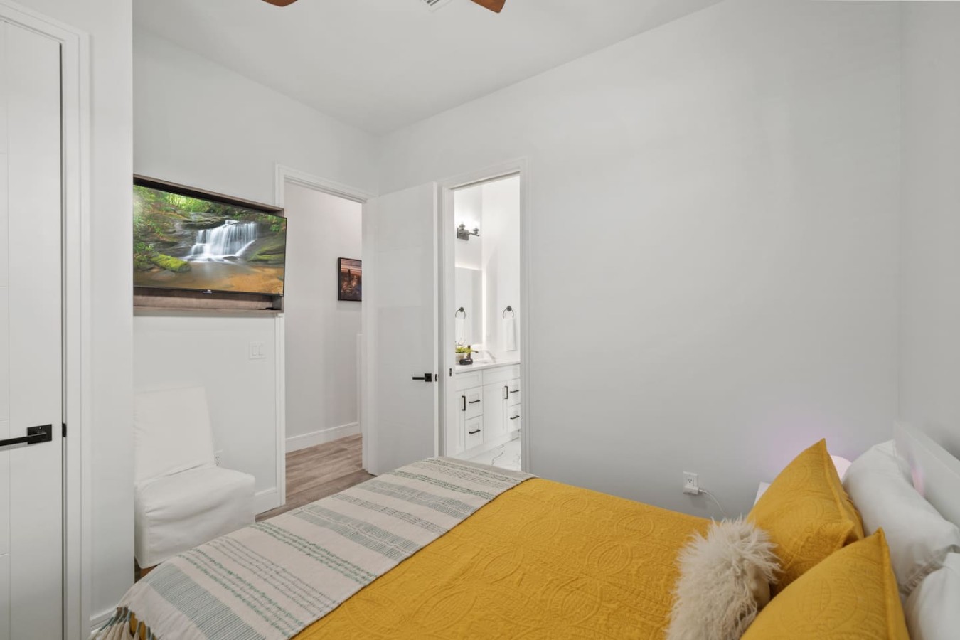 Luxury Duplex Steps from the Beach
