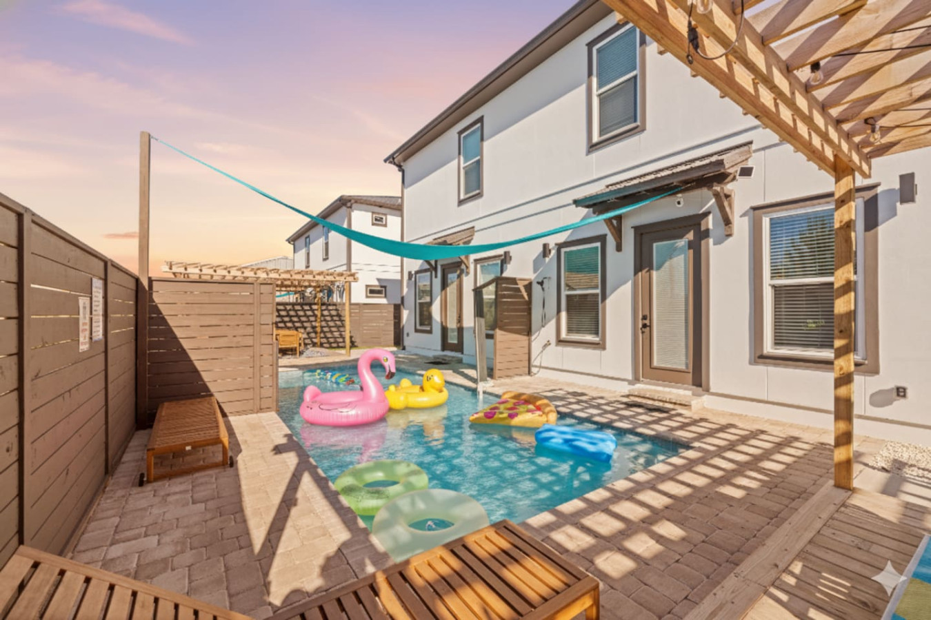 Luxury Coastal Retreat with Private Pool l Sleeps 26