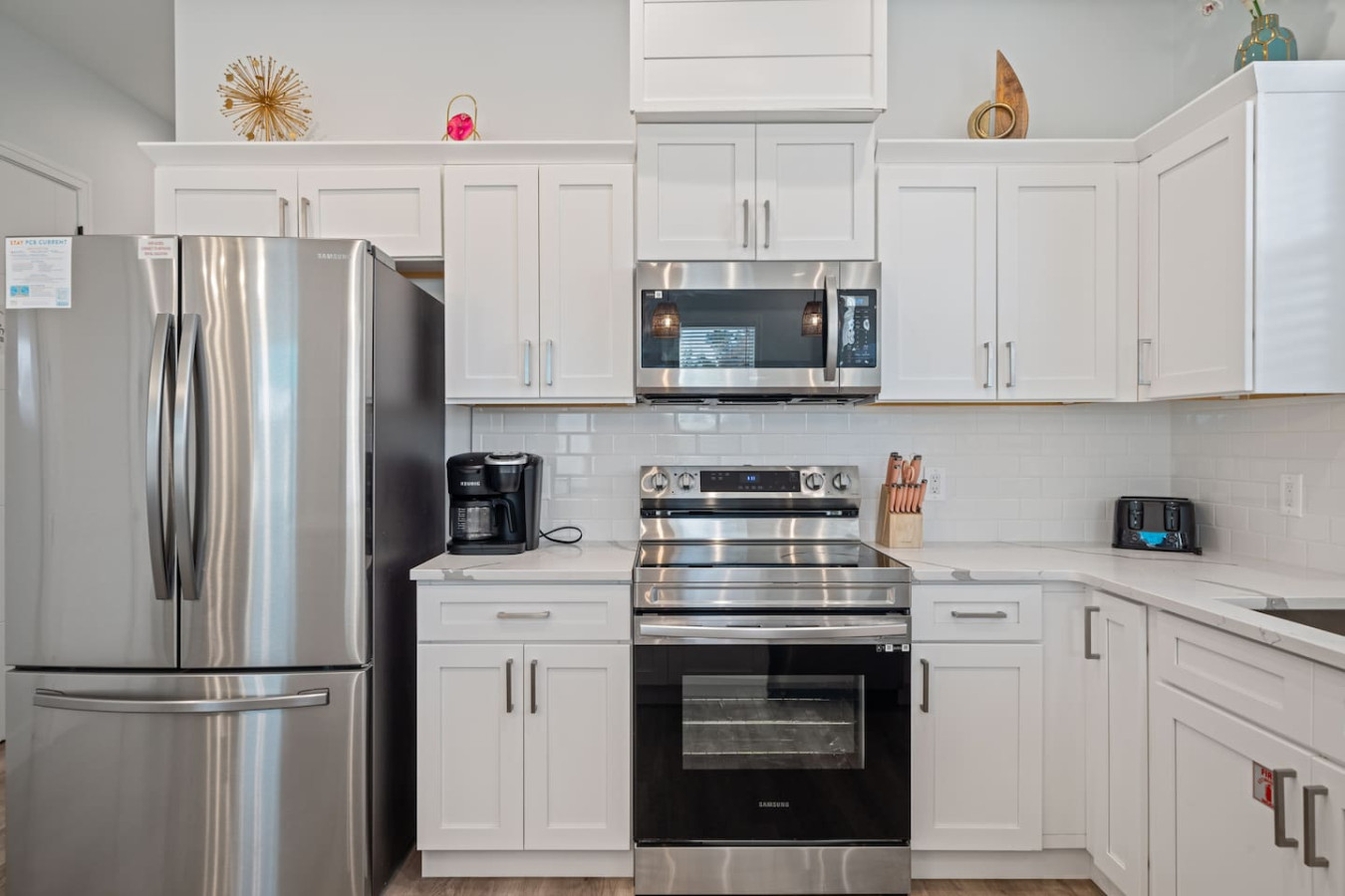 Luxury Coastal Retreat with Private Pool l Sleeps 26
