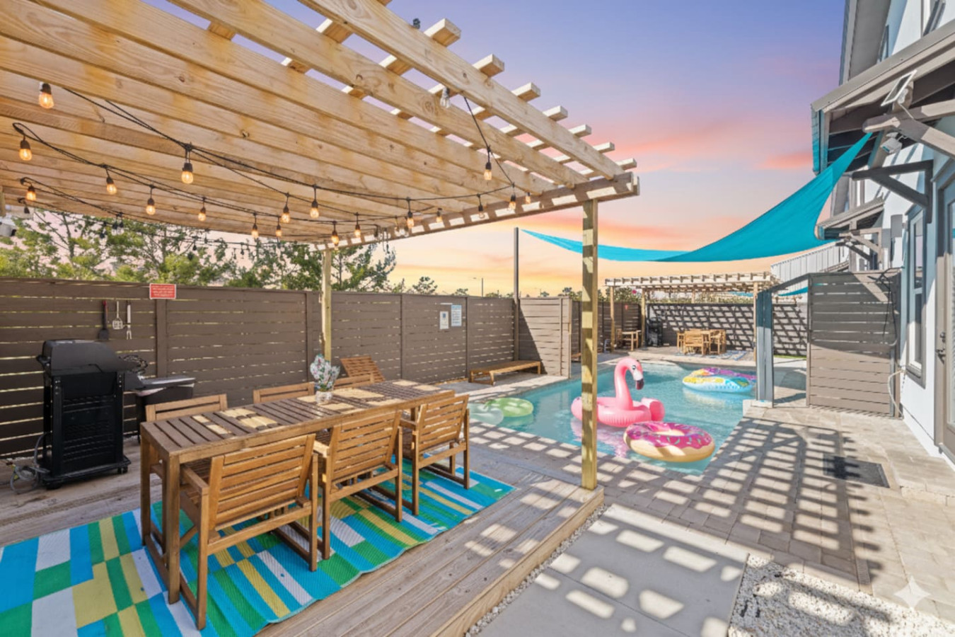 Luxury Coastal Retreat with Private Pool l Sleeps 26
