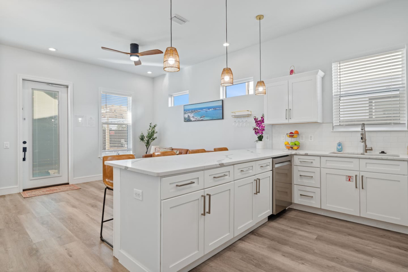Luxury Coastal Retreat with Private Pool l Sleeps 26