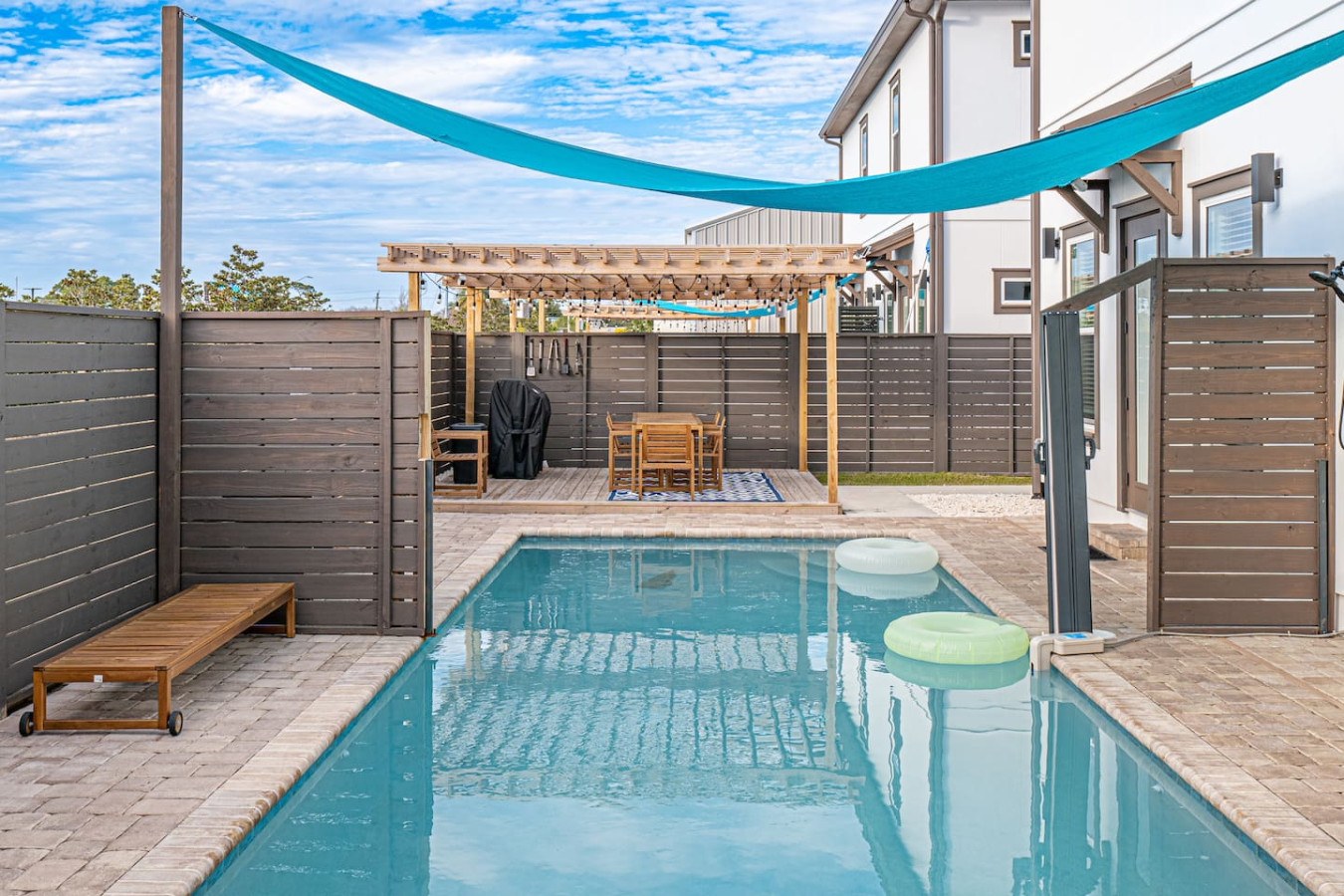 Luxury Coastal Retreat with Private Pool l Sleeps 26